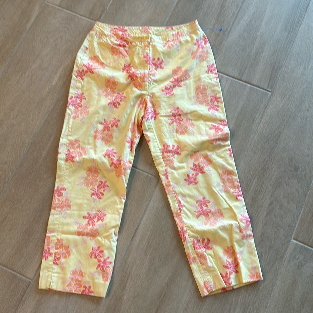 Lily Pulitzer yellow pink and peach capri pants size 4.